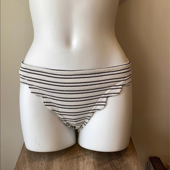 (S) Abercrombie & Fitch Striped Textured Bikini Bottoms Small Black White - Picture 9 of 9